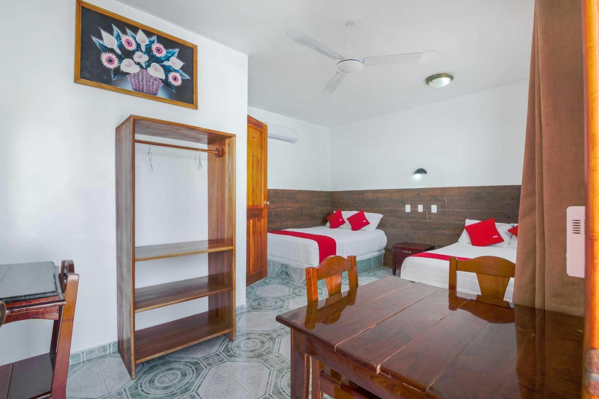 Oyo Hotel Palma Real 图卢姆 外观 照片