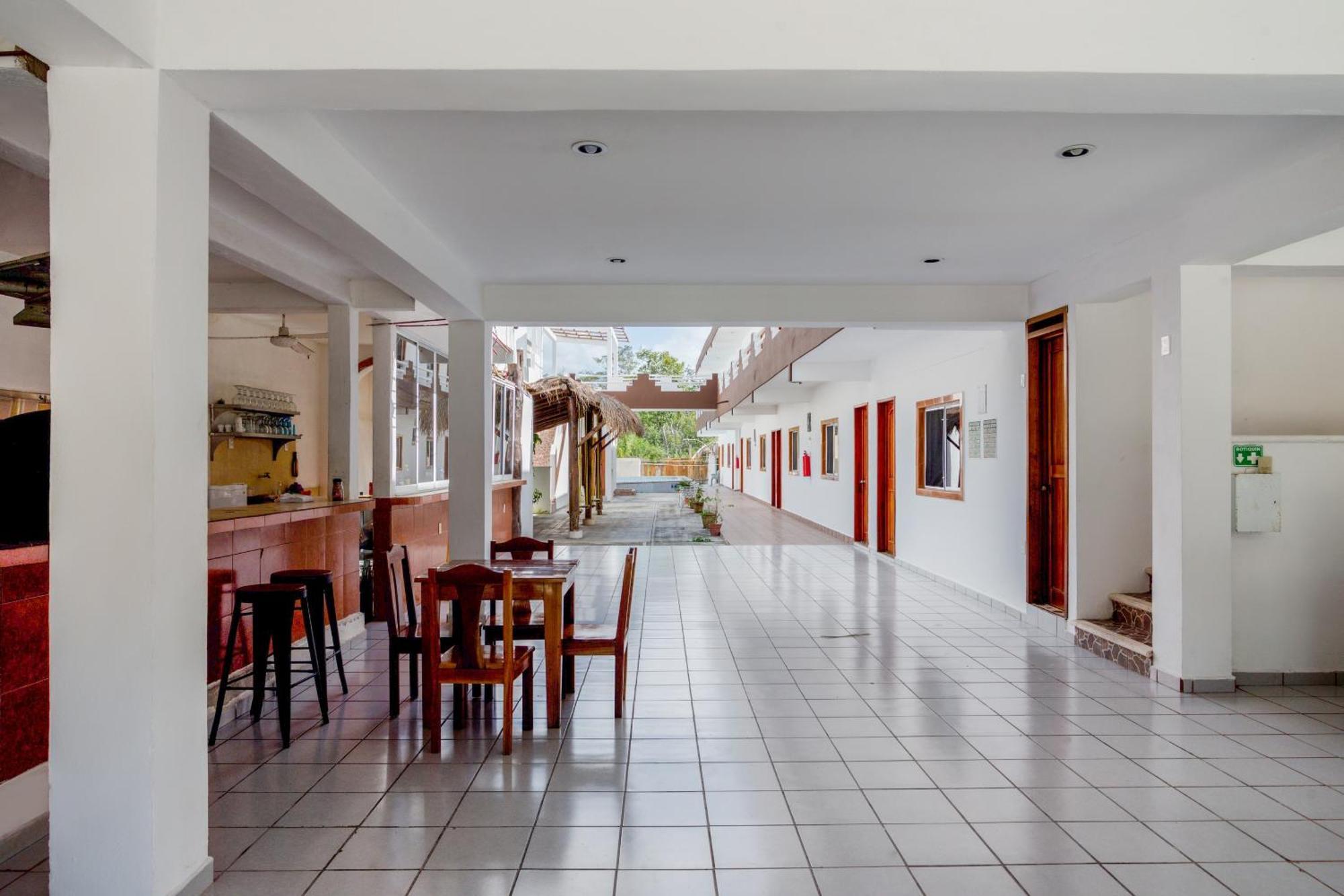 Oyo Hotel Palma Real 图卢姆 外观 照片