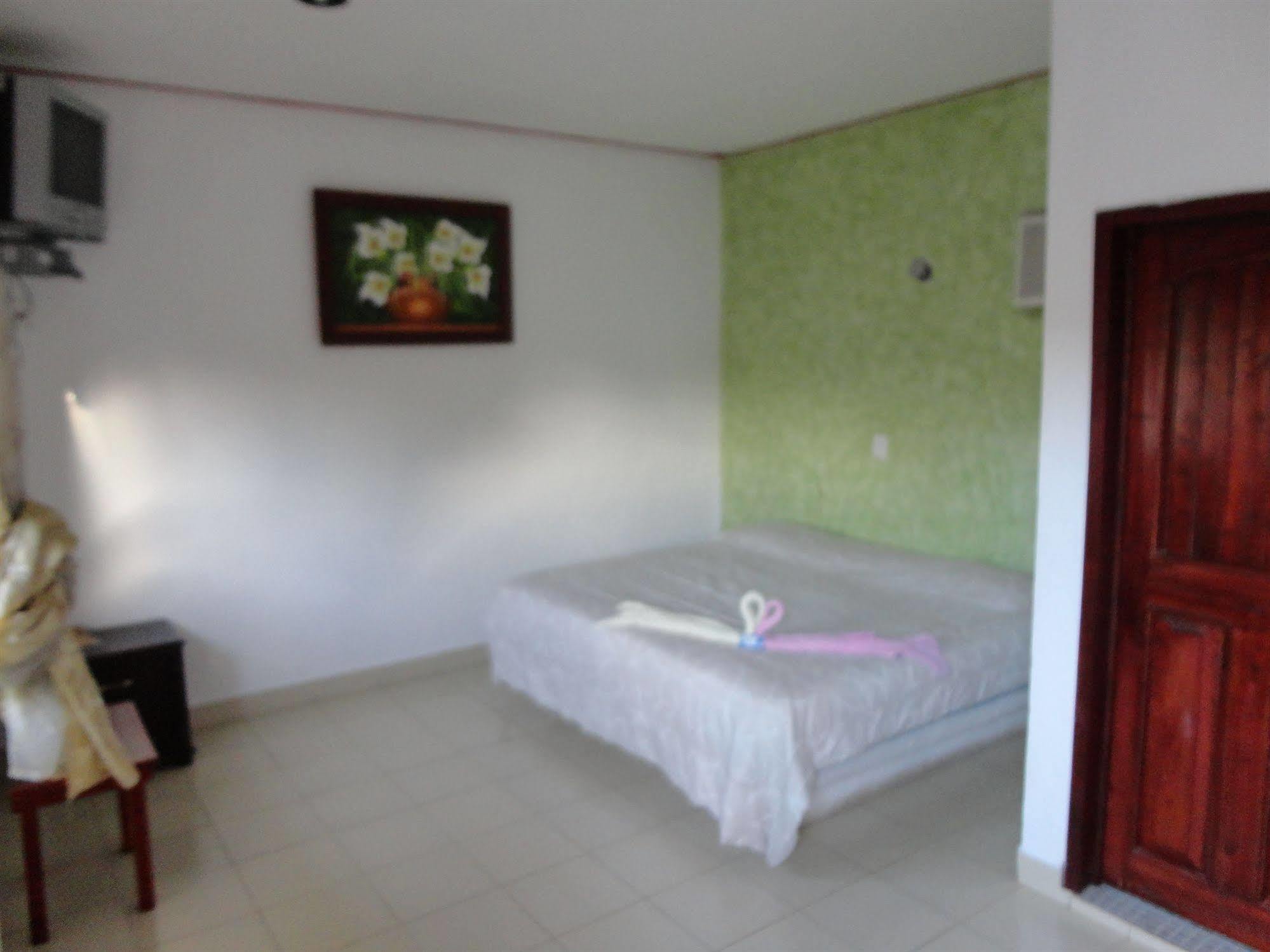 Oyo Hotel Palma Real 图卢姆 外观 照片